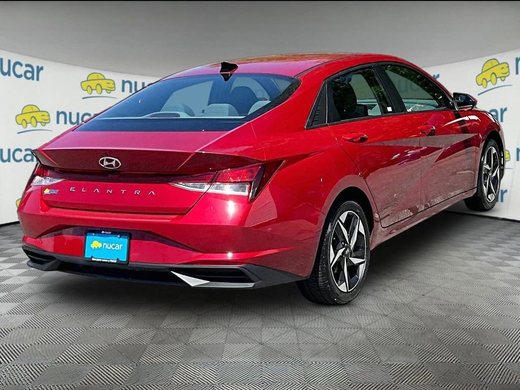 Used 2023 Hyundai Elantra SEL w/ Convenience Package FWD image 6