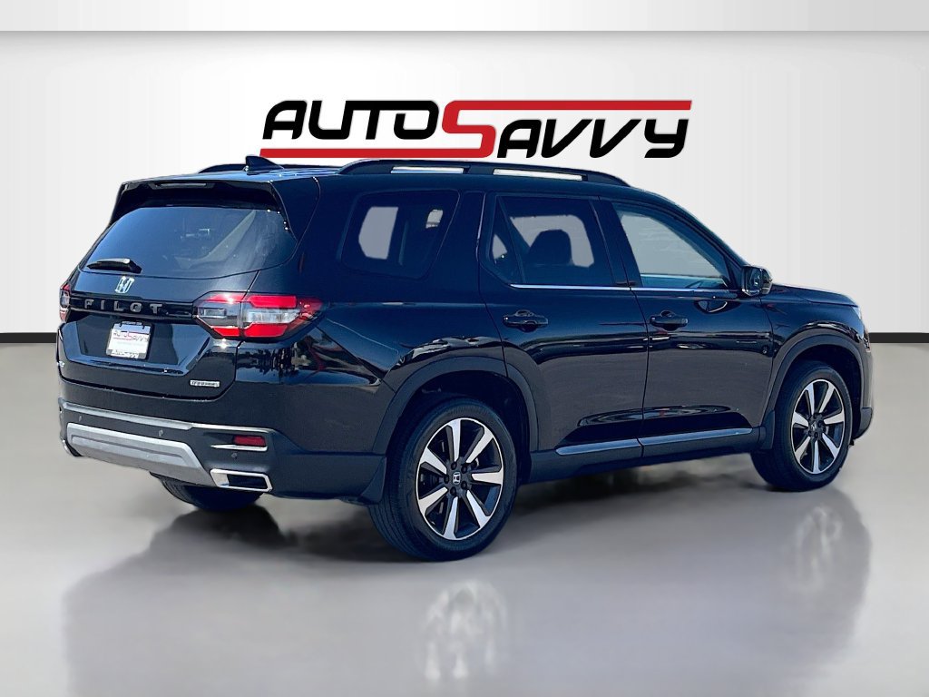 Used 2024 Honda Pilot Touring image 7