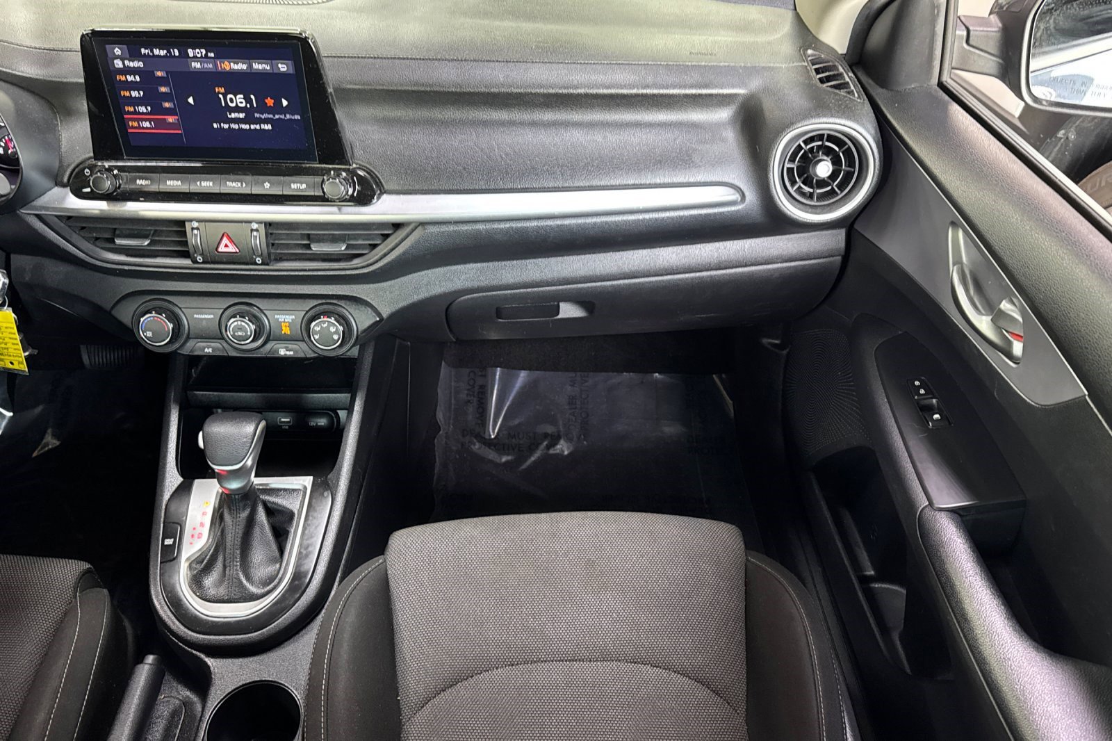 Used 2022 Kia Forte LXS FWD image 29