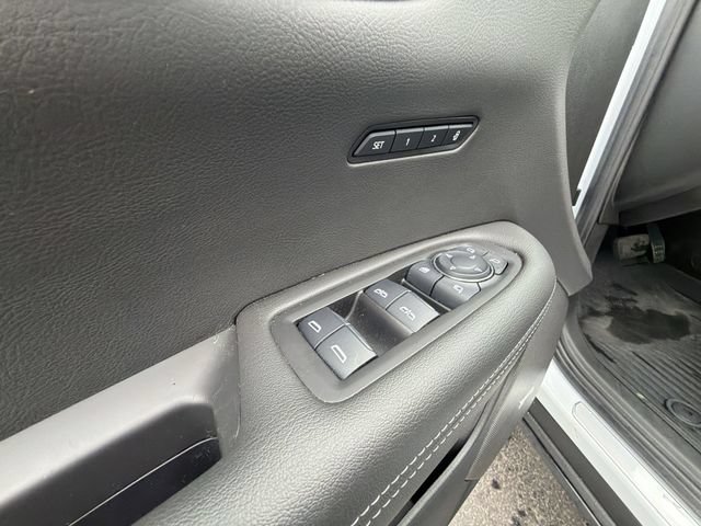 Certified 2025 Cadillac XT6 Luxury AWD/4WD image 24