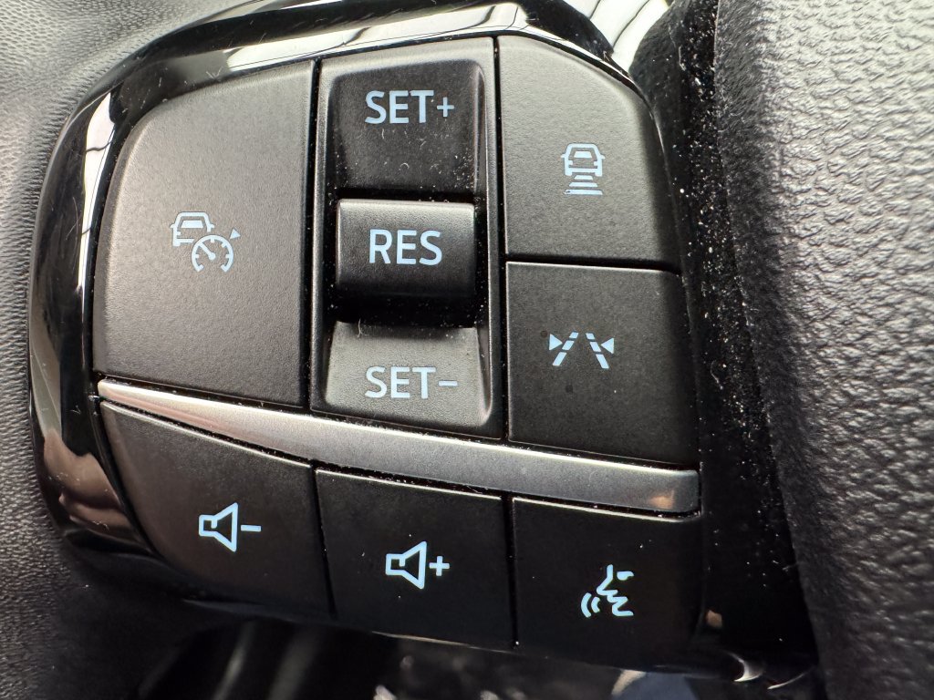 Certified 2023 Ford Escape SE FWD image 16