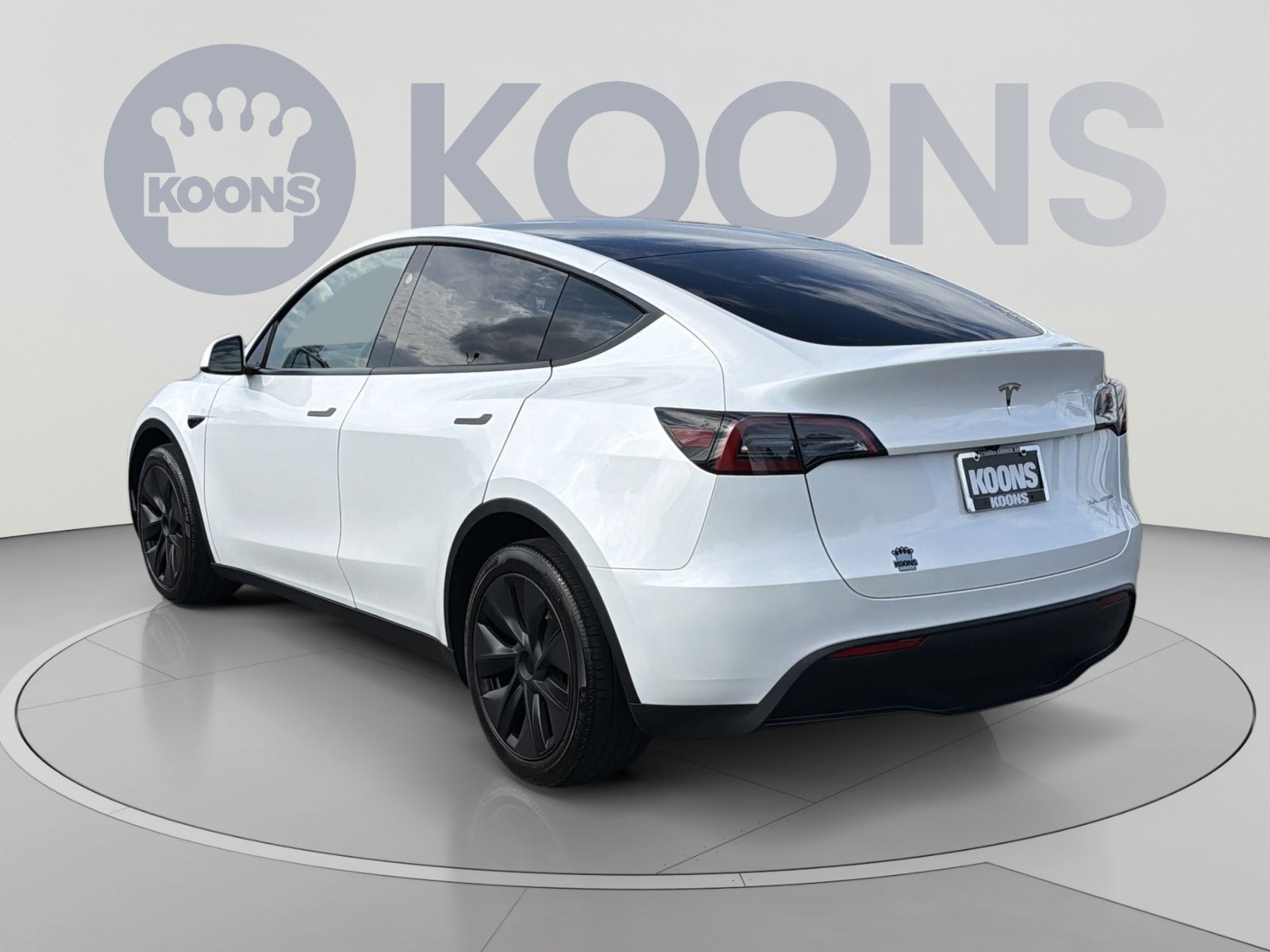 Used 2025 Tesla Model Y Long Range AWD/4WD image 4