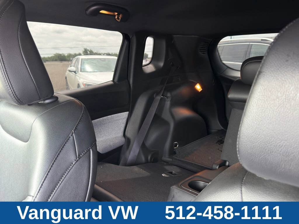 Used 2025 Jeep Compass Latitude w/ Convenience Group AWD/4WD image 13