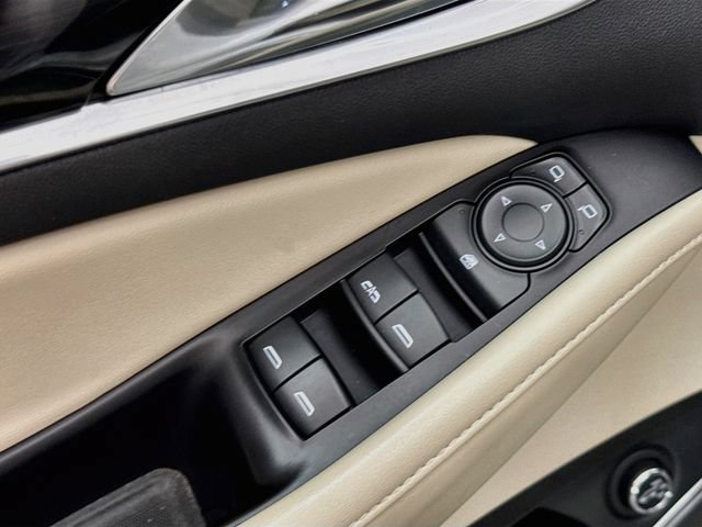 Used 2018 Buick Enclave Essence FWD image 17