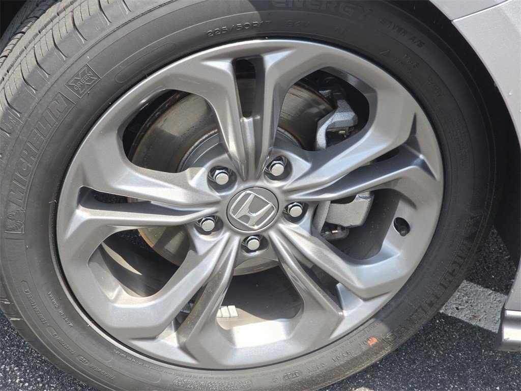 Used 2024 Honda Accord EX image 11