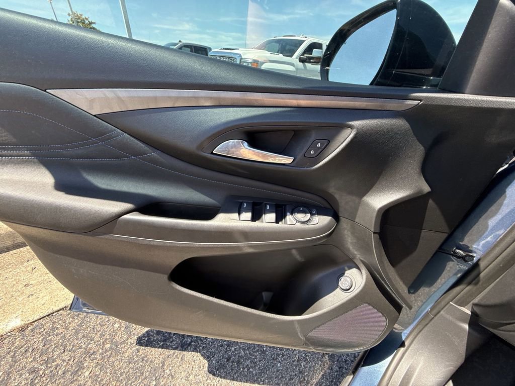 Certified 2024 Buick Envista Sport Touring w/ Convenience I Package FWD image 30