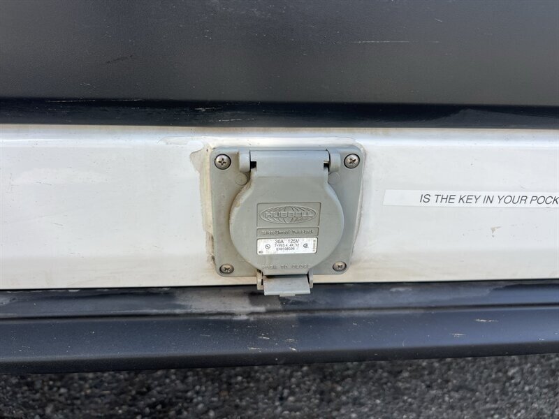 Used 2021 Ford Transit 150 Medium Roof RWD image 17