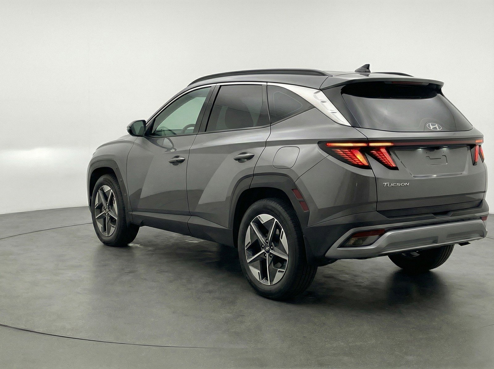 Used 2025 Hyundai Tucson SEL AWD/4WD image 6