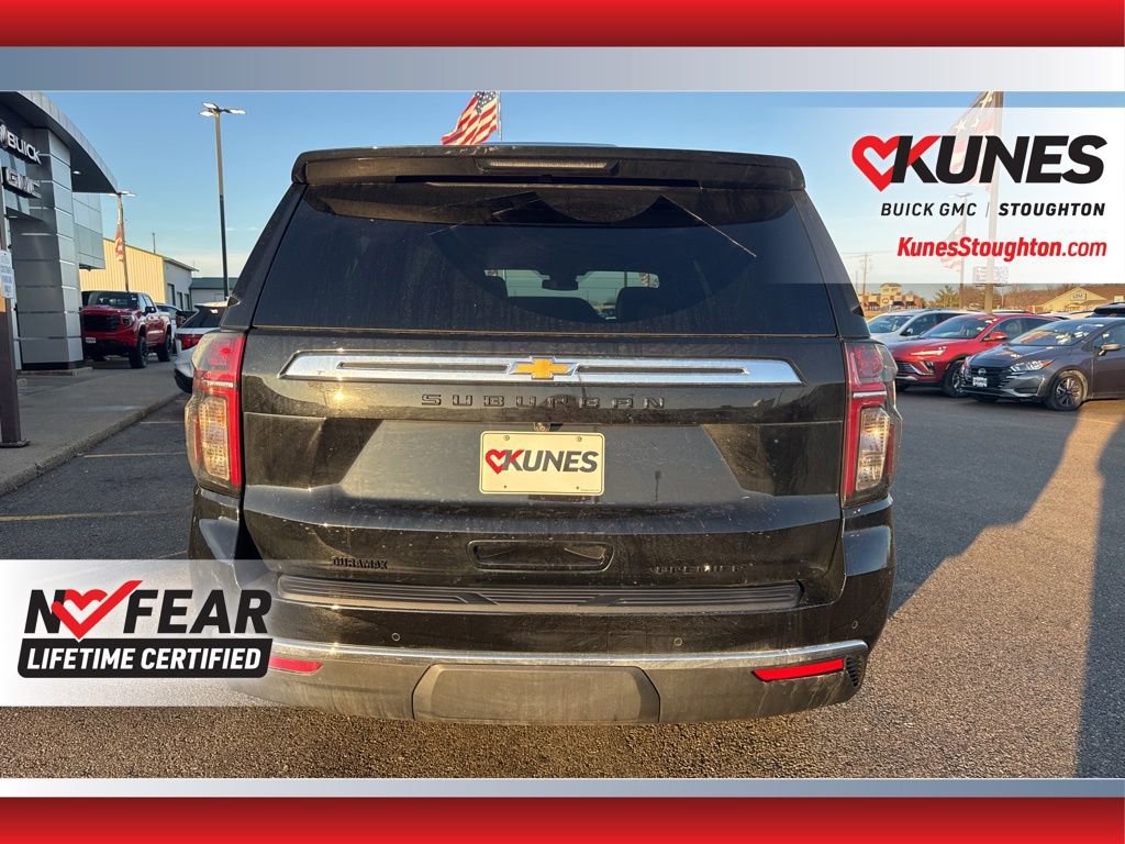Used 2024 Chevrolet Suburban Premier image 10