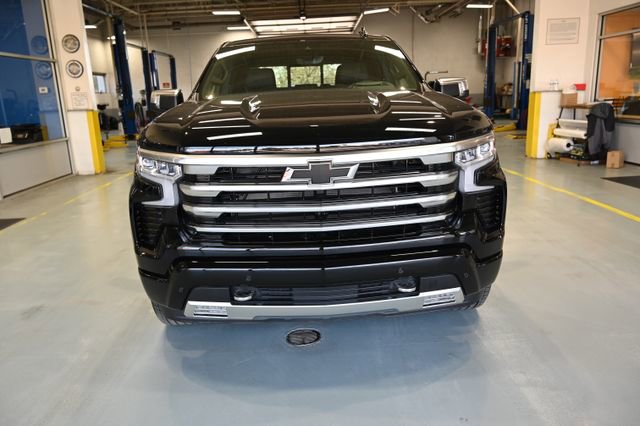 New 2026 Chevrolet Silverado 1500 High Country AWD/4WD image 2