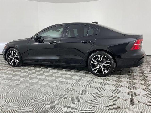 Used 2024 Volvo S60 B5 Core FWD image 3