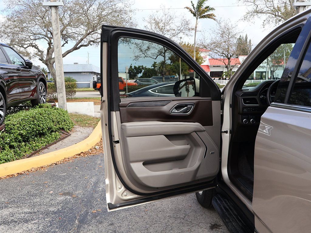 Used 2024 GMC Yukon SLT w/ SLT Luxury Package RWD image 22