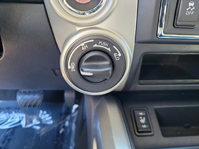 Used 2019 Nissan Titan SV w/ SV Convenience Package AWD/4WD image 31