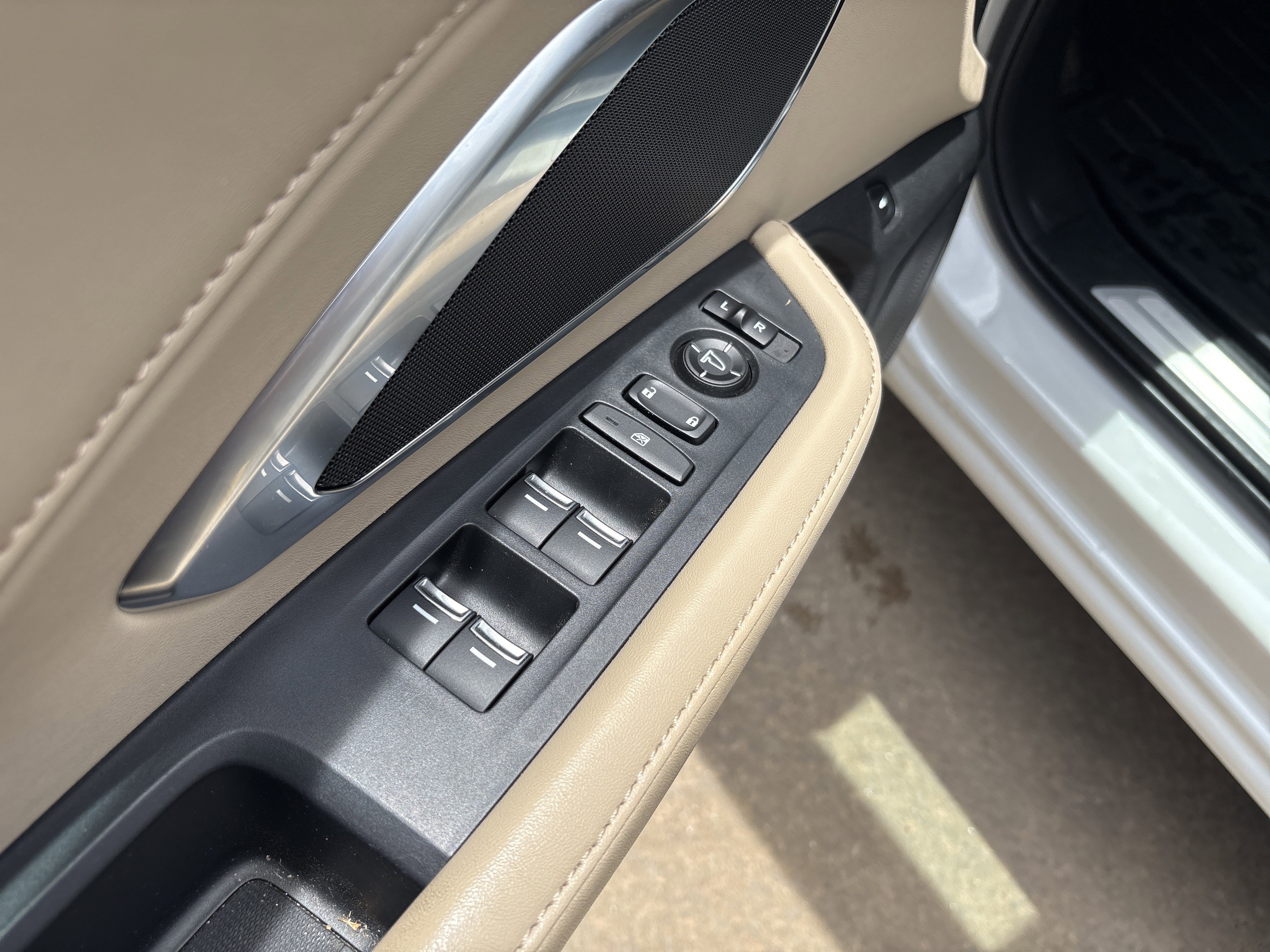 Used 2020 Acura RDX AWD image 15