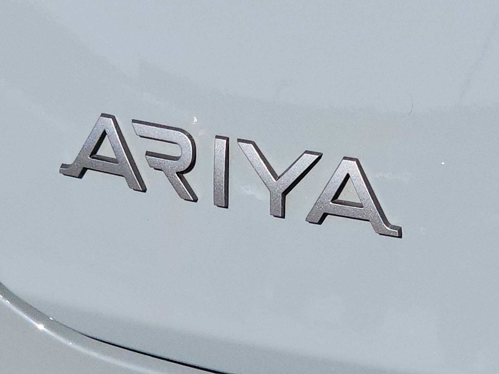 Used 2023 Nissan Ariya AWD/4WD image 11