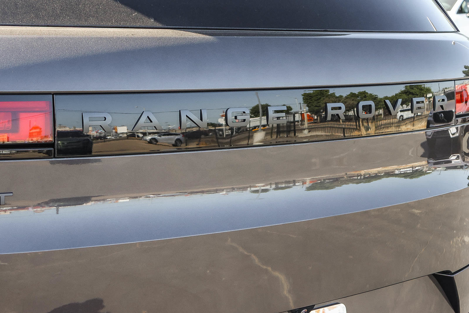 New 2026 Land Rover Range Rover Sport Autobiography AWD/4WD image 11