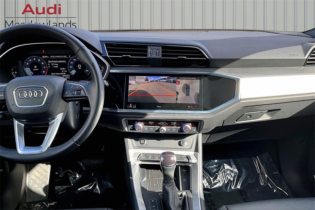 Used 2025 Audi Q3 2.0T Premium Plus w/ Premium Plus Package image 9