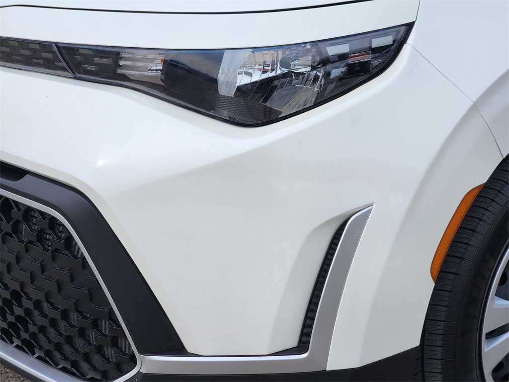 Certified 2023 Kia Soul LX image 9