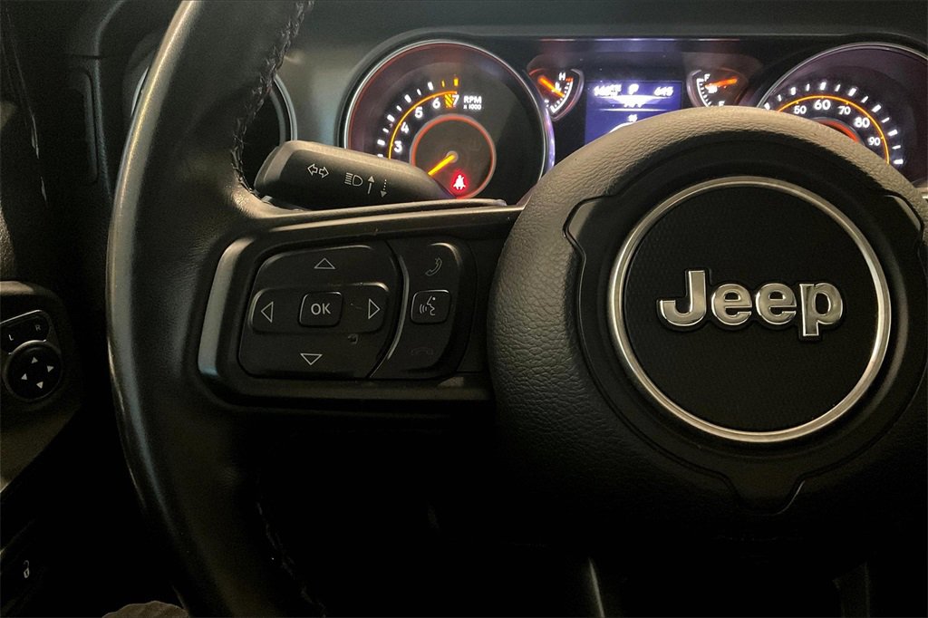 Used 2022 Jeep Gladiator Willys image 19