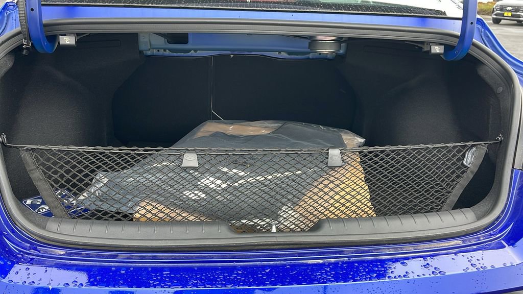 New 2025 Hyundai Elantra Limited image 32