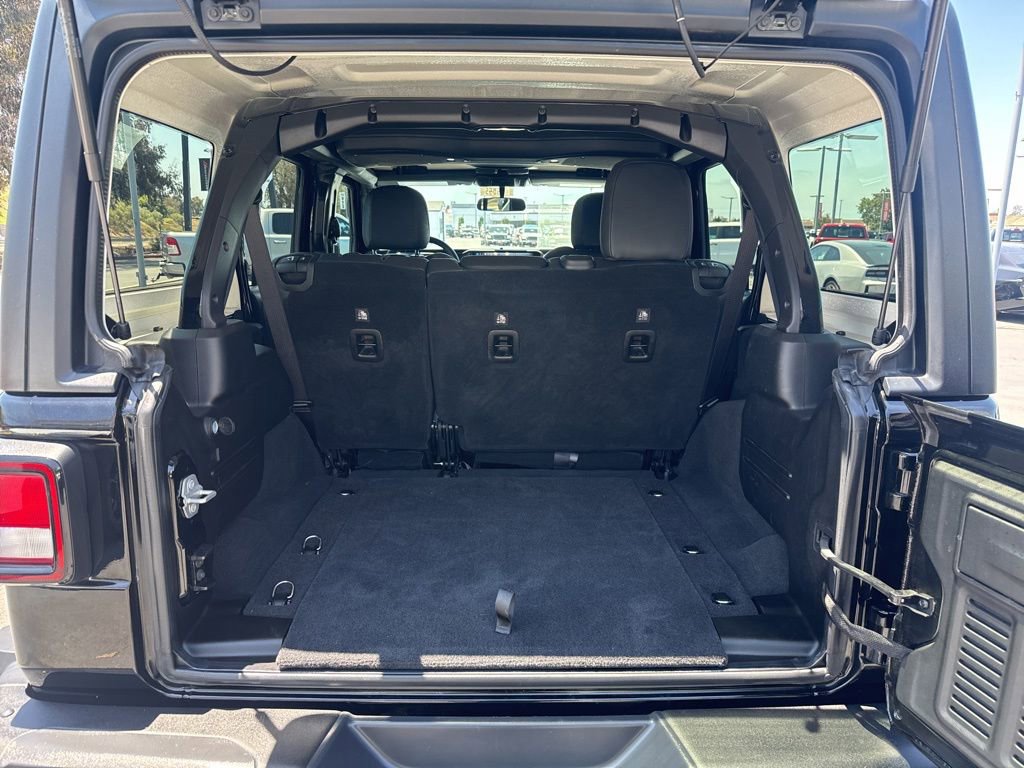 Used 2025 Jeep Wrangler Unlimited Sport AWD/4WD image 6