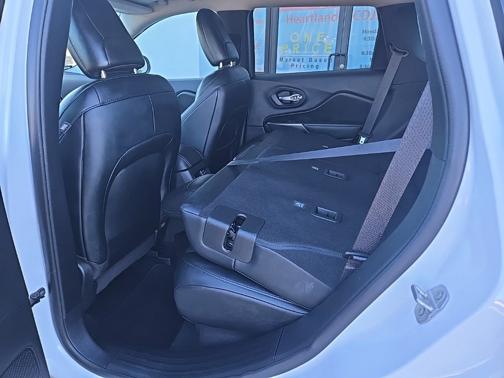 Used 2022 Jeep Cherokee Limited AWD/4WD image 30
