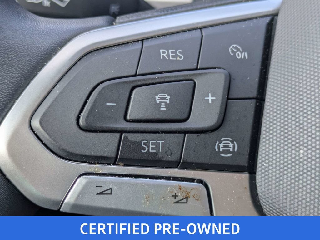 Certified 2023 Volkswagen Atlas Cross Sport SE AWD/4WD image 28