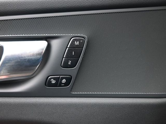 Used 2023 Volvo XC60 B5 Plus w/ Climate Package image 27