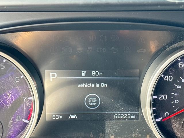 Used 2022 Kia Carnival LX image 16