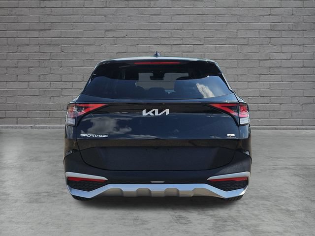 Used 2024 Kia Sportage LX AWD/4WD image 4