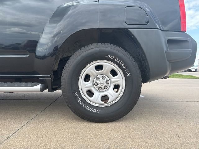 Used 2015 Nissan Xterra X RWD image 12