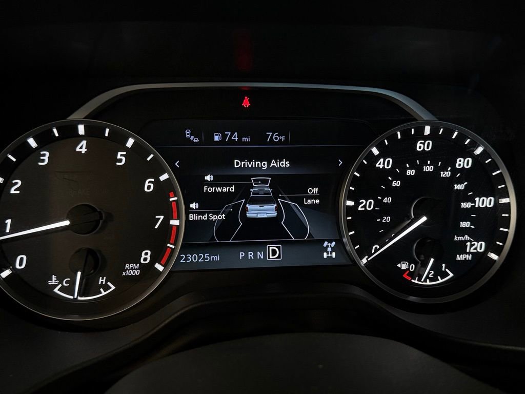 Used 2024 Nissan Titan SV w/ SV Convenience Package image 15