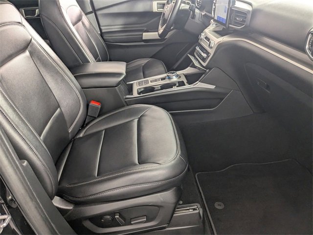 Used 2021 Ford Explorer XLT w/ Equipment Group 202A image 34