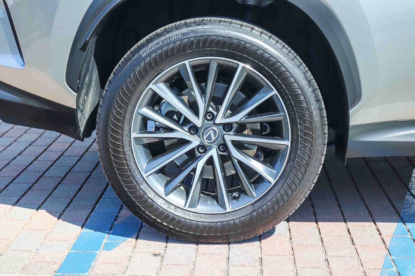 Used 2024 Lexus NX 350h AWD image 8