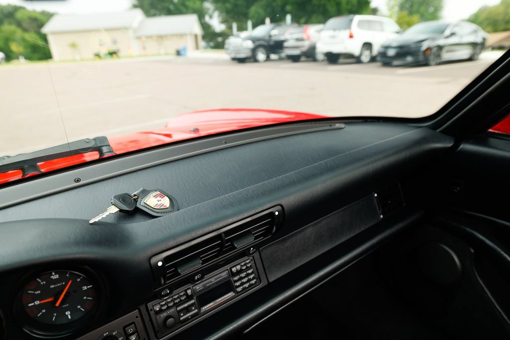 Used 1995 Porsche 911 Carrera RWD image 94