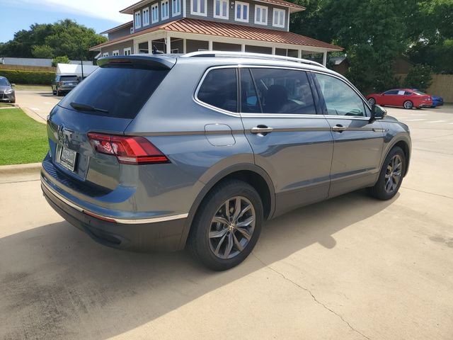 Used 2023 Volkswagen Tiguan SE FWD image 10