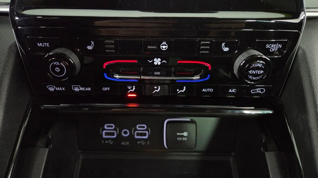 Used 2023 Jeep Grand Cherokee L Laredo image 26