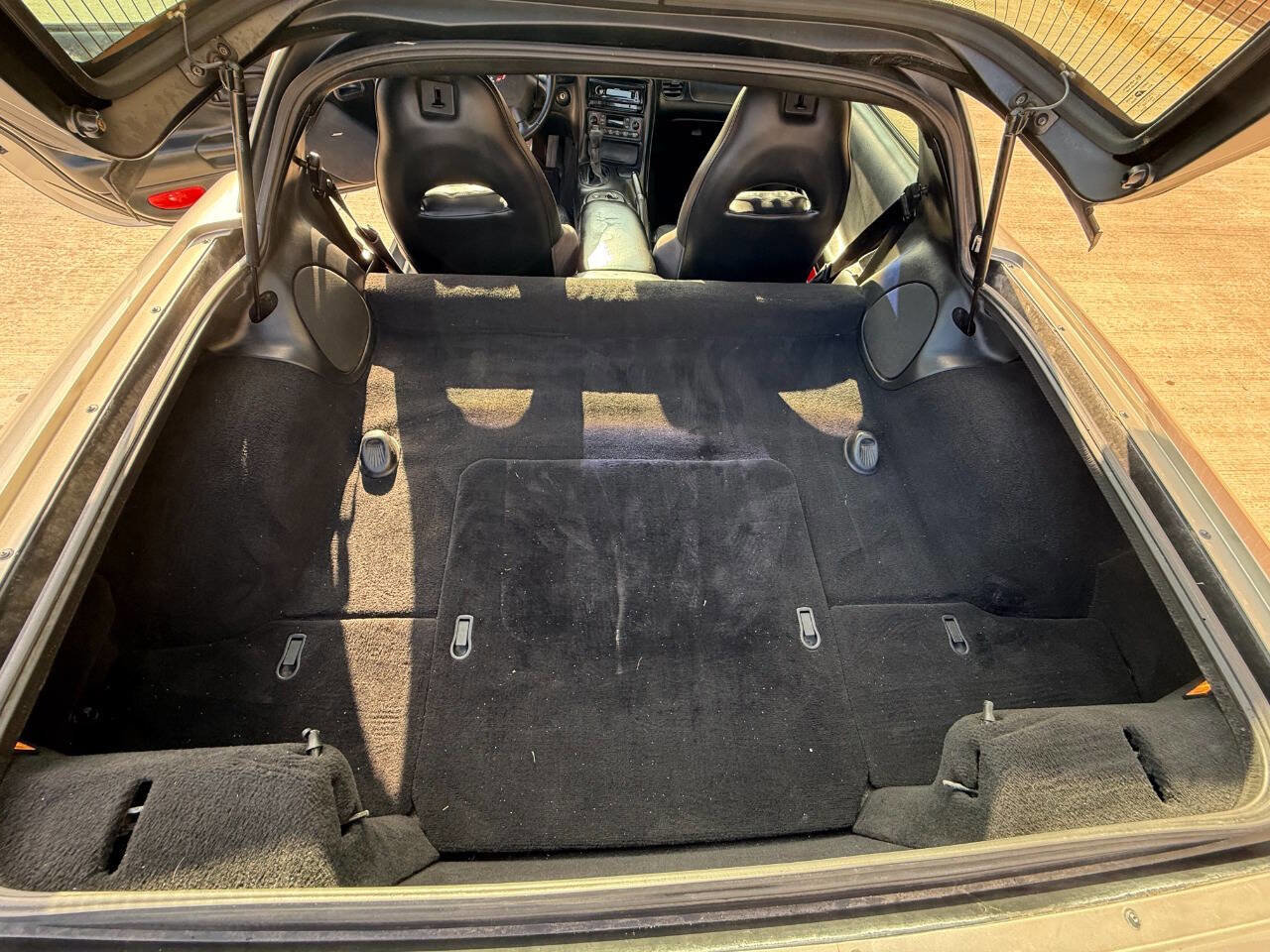 Used 2002 Chevrolet Corvette Coupe w/ Preferred Equipment Group2 image 13