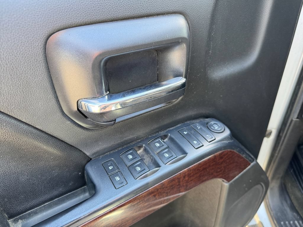 Used 2017 GMC Sierra 1500 SLE w/ SLE Value Package AWD/4WD image 19
