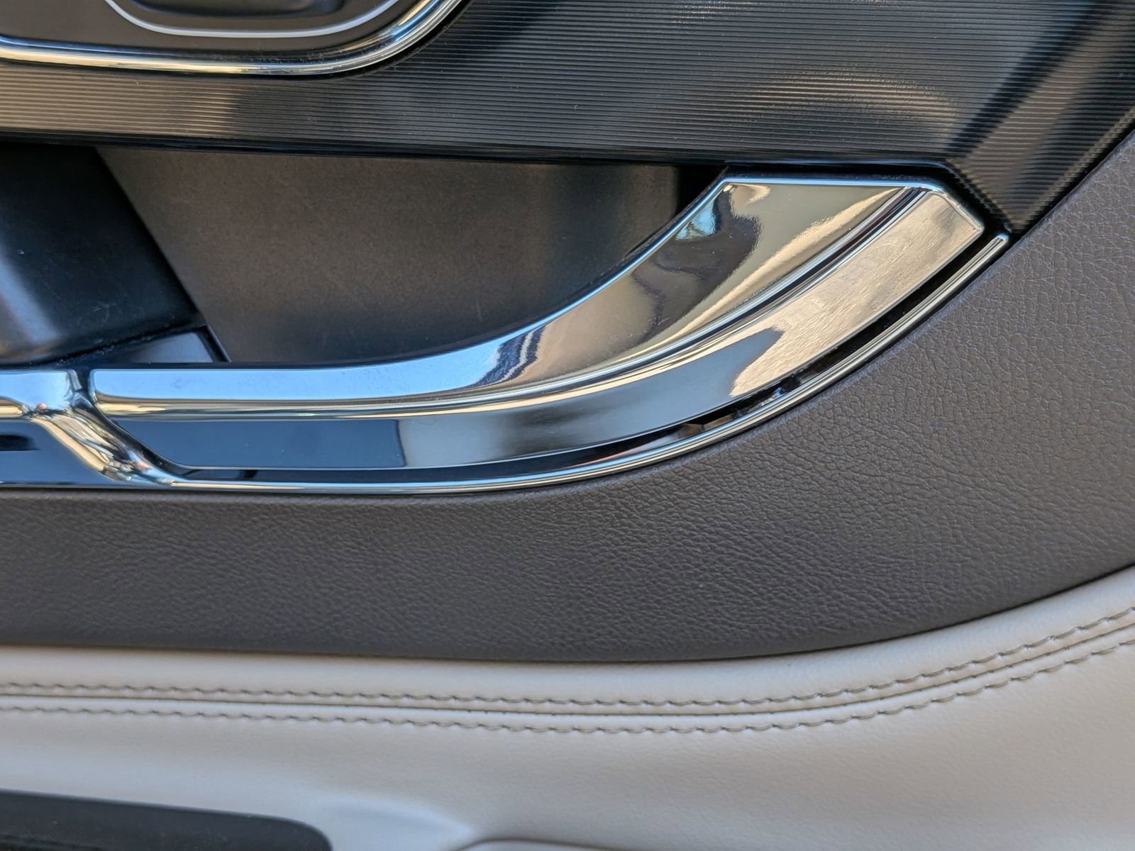 Used 2023 Lincoln Corsair FWD w/ Equipment Group 101A image 37