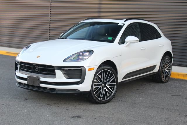 Certified 2022 Porsche Macan