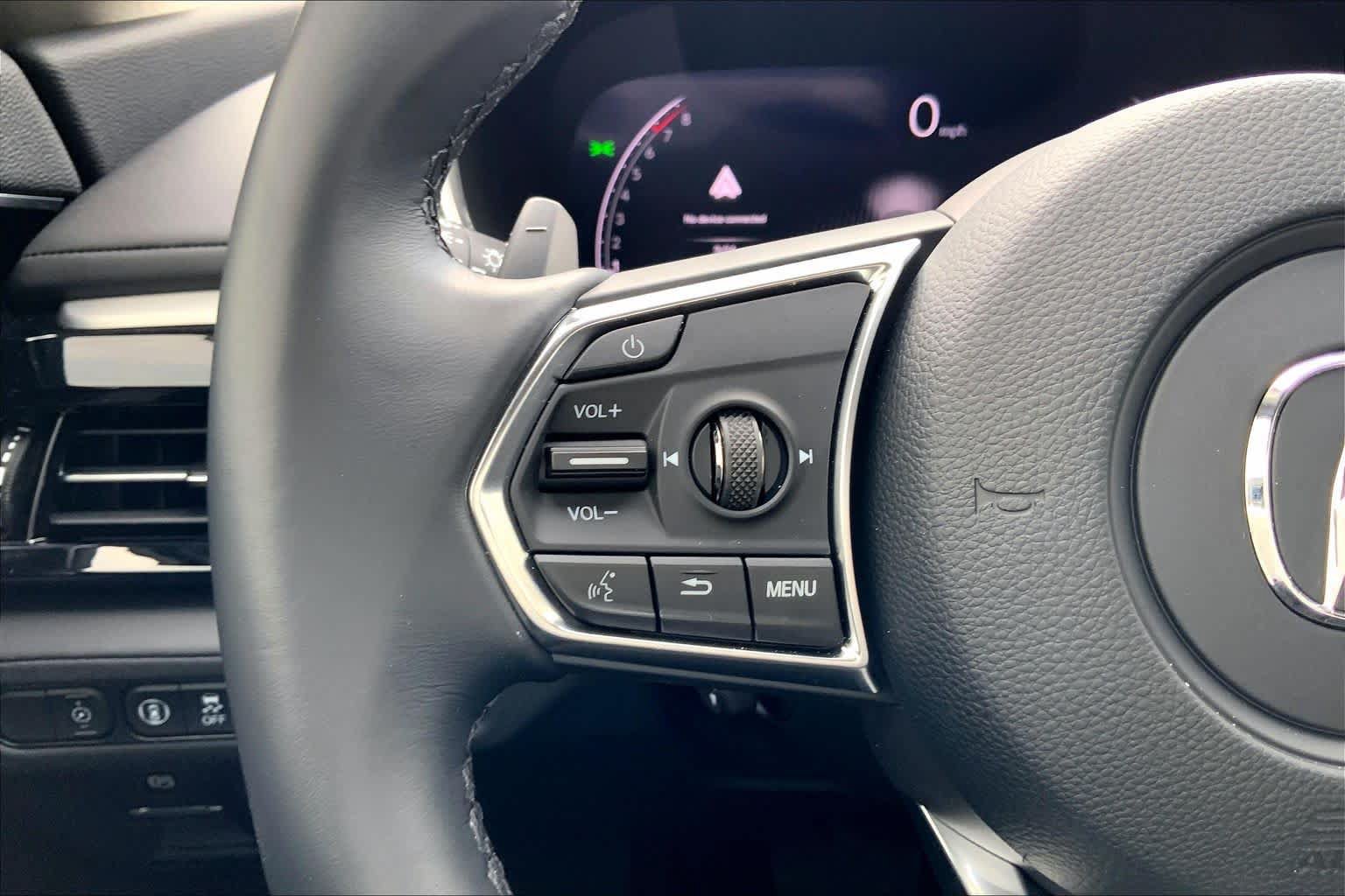 Used 2026 Acura MDX w/ Technology Package FWD image 23