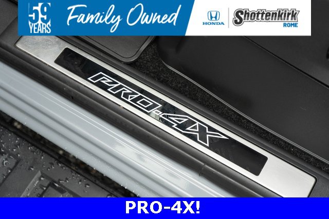 Used 2023 Nissan Frontier PRO-4X w/ Technology Package image 24