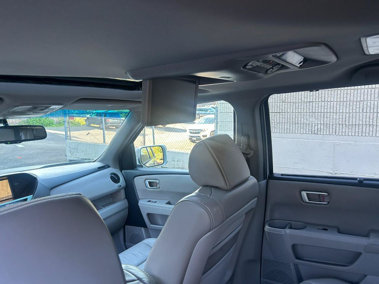 Used 2011 Honda Pilot Touring image 15