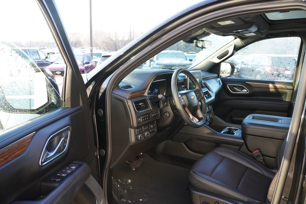 Certified 2024 Chevrolet Suburban High Country image 15