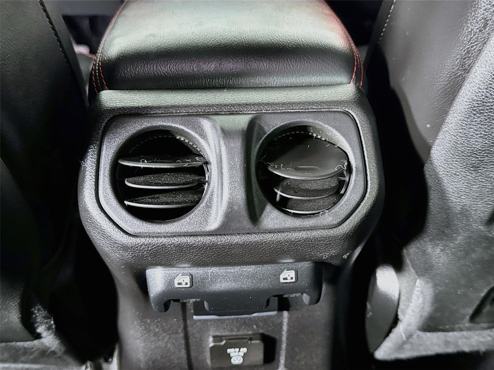 Used 2020 Jeep Wrangler Unlimited Rubicon AWD/4WD image 25