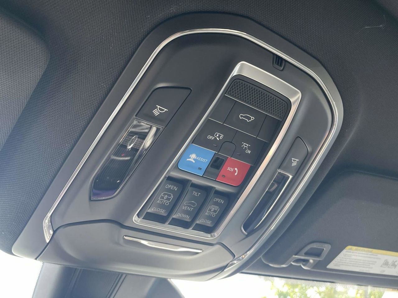 New 2025 Jeep Grand Cherokee L Limited w/ Black Appearance Package image 25