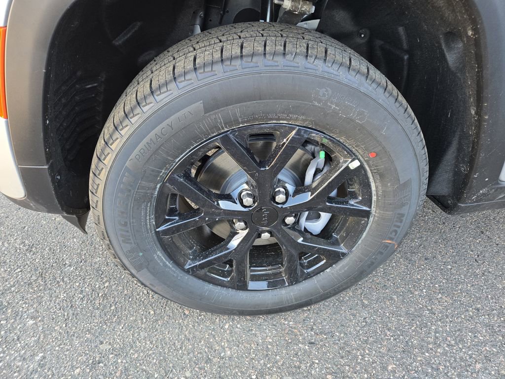 New 2026 Jeep Grand Cherokee Altitude AWD/4WD image 5