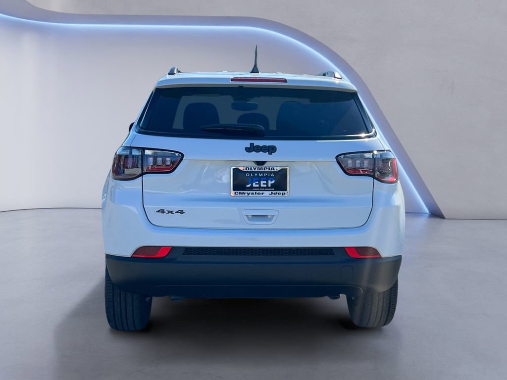 New 2026 Jeep Compass Latitude image 4