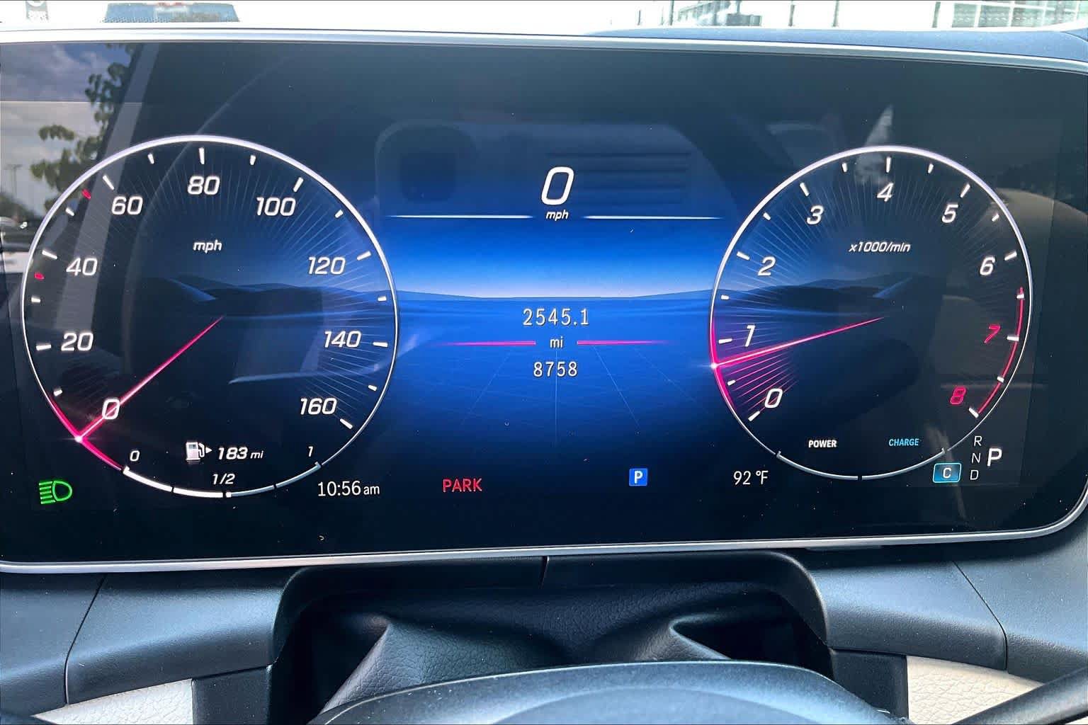 Used 2025 Mercedes-Benz GLC 300 4MATIC image 27